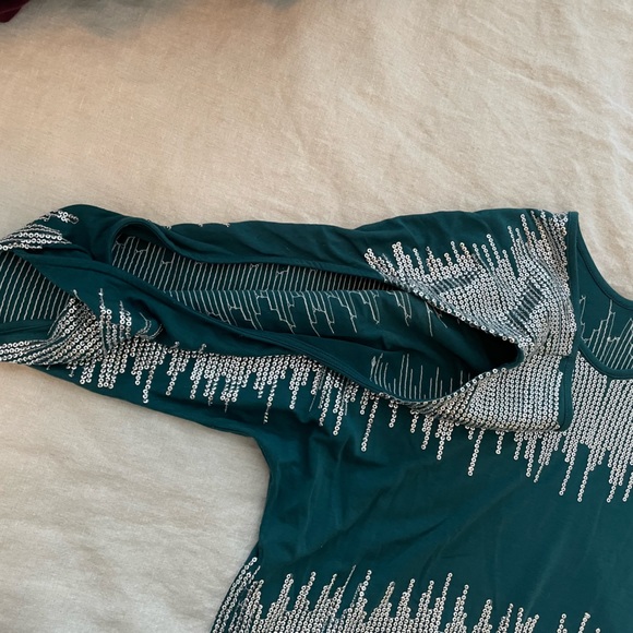 BEBE women’s real and silver cutout top - Picture 6 of 7